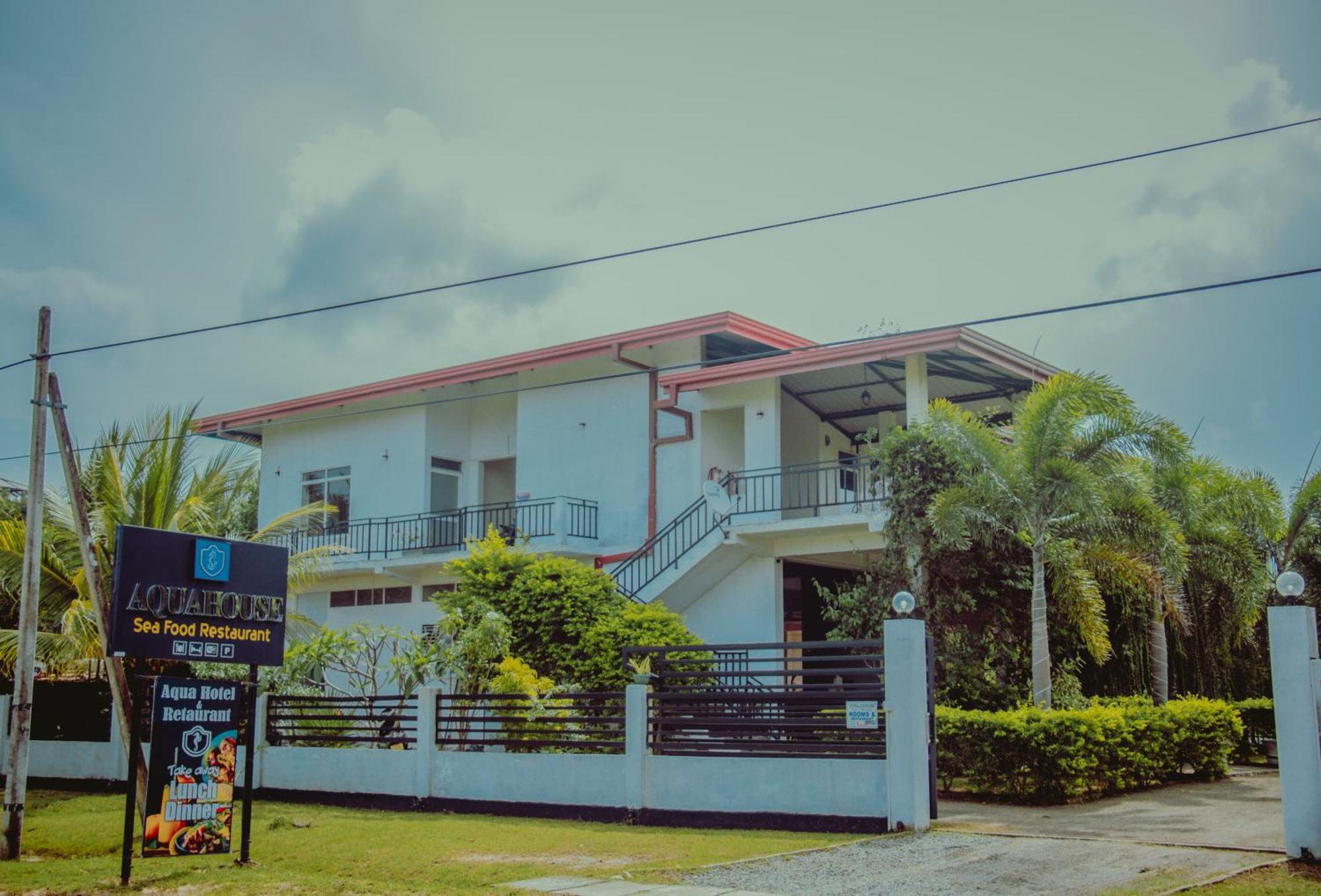 Aqua Hotel Yala Exteriör bild