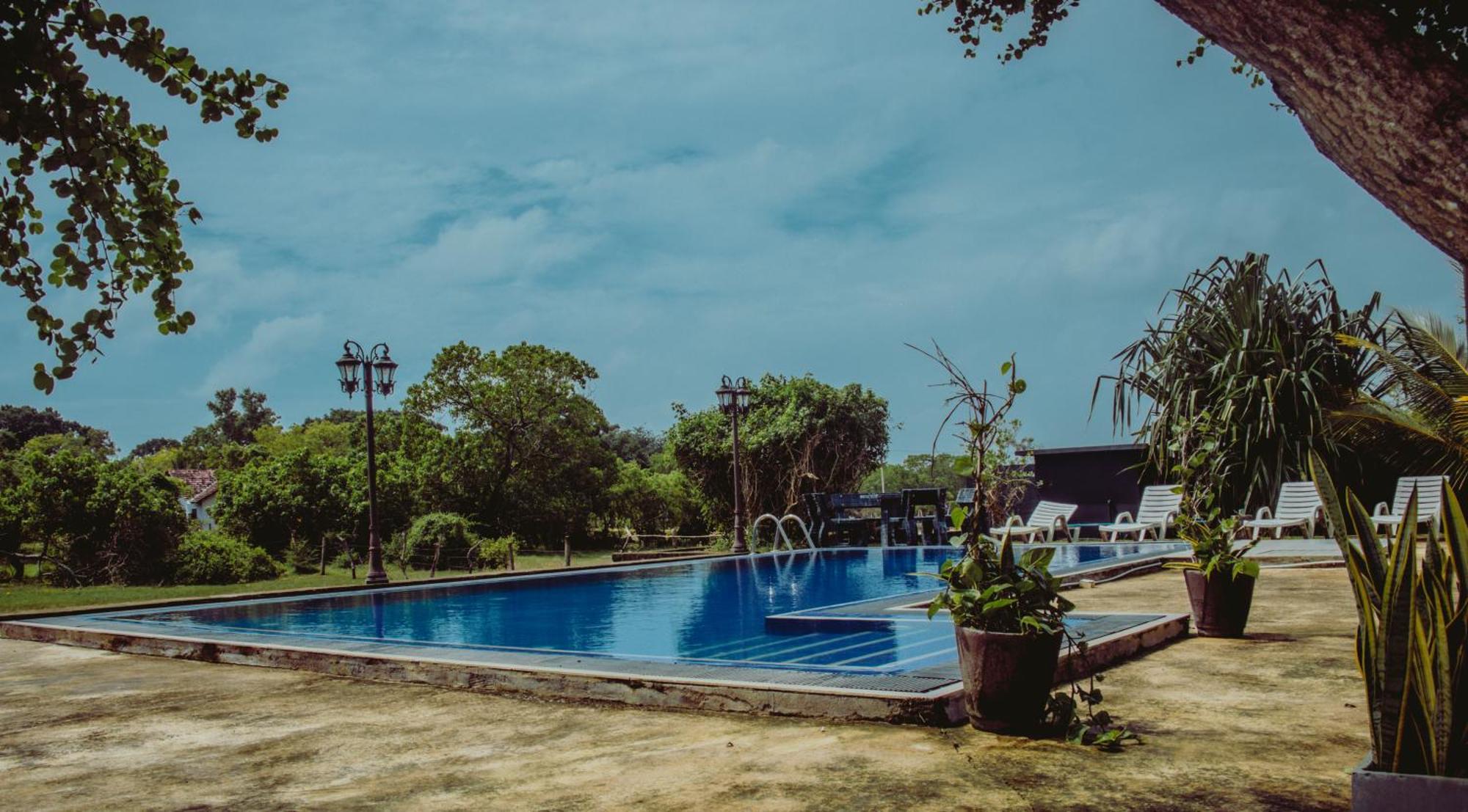 Aqua Hotel Yala Exteriör bild