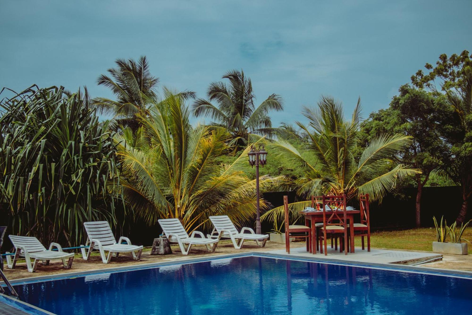 Aqua Hotel Yala Exteriör bild